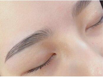 マム(MOM)の写真/朝のメイク時間短縮☆理想の眉毛へ♪柔らかい印象にしたい、濃さを薄くしたいなどのお悩み解決に◎
