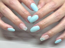 ニュアンスネイル/水色ネイル