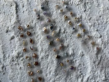 コーシェリ(koselig)の写真/【話題の耳つぼジュエリーでリフトアップ♪】可愛くオシャレに耳つぼを刺激！肩こりやダイエットにも◎