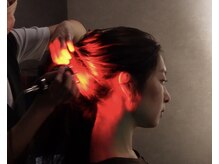 メルヴィー 六本松(MELVIE)の雰囲気(数種類の機械、美容液を使用して頭皮ケアを行います。)