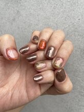 テンネイル(ten. nail)/ワンカラー＋片手アート2本ずつ