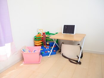 リーズ(R's)の写真/おもちゃ、iPadの貸し出しもOK！お子様連れでも安心して施術を心掛けます！