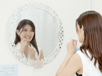 ホワイトニングショップ 佐世保店/仕事、印象、人生の中で歯は大切