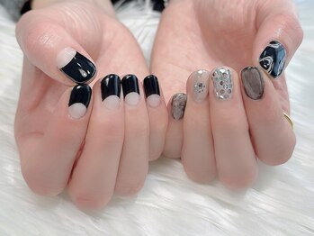 ヒールネイル(heal nail)/ちぐはぐ個性派nail