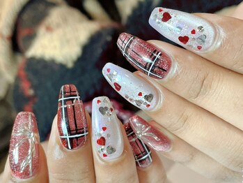 キャッツアイ東京 新宿店(Cat's eye TOKYO)/冬っぽい赤チェック