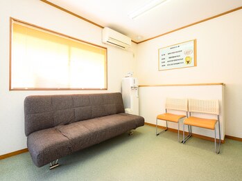 おはな整骨院 茅ヶ崎/広い待合室