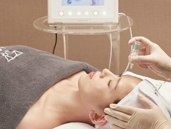 フェイシャルストーリー(Facial story)の写真/【韓国医療提携】毛穴の開きがキュッと締まる!!すっぴんでも毛穴レス♪きめ細かな白玉美肌に◎