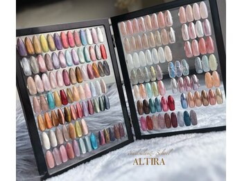 ネイルサロンアンドスクール アルティラ(Nail Salon& School ALTIRA)の写真/【2026年仕様でトレンドカラーを取り揃え】合計100種類以上のマグネット,オーロラ,ミラー.フラッシュ4950円