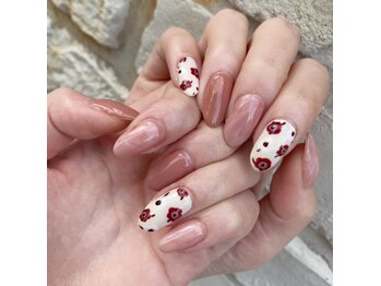 アールエム(Rm)/花柄ネイル