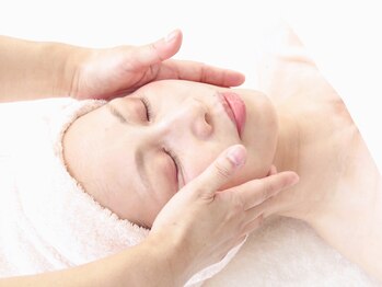 ノリスズ(NORI SUZU)/モンテセラピーフェイシャル