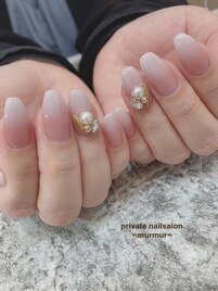 ビジューネイル