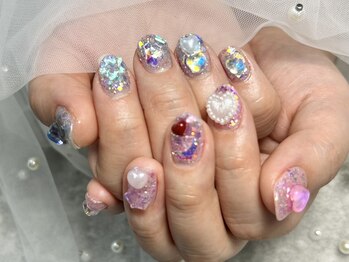 シードットネイル(Cee.nail)の写真/やりたかった憧れのネイルも思いのままに★あなたの指先を華やかに彩ります♪パーツ載せ放題メニューあり◎