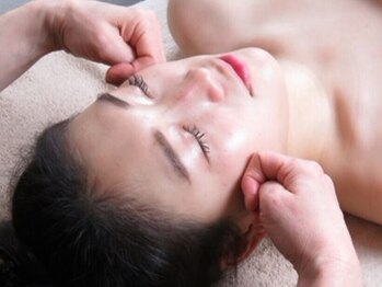 パル コルギサロン(Pal. Korugi salon)の写真/コルギで手に入れる美しいフェイスライン☆むくみやほうれい線を改善し、リフトアップした若々しい印象へ♪