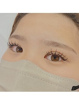 セネル(SeneL)/流行りの束感マツエク 大阪/福島