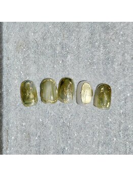 マノ(mano)/ニュアンスカーキネイル