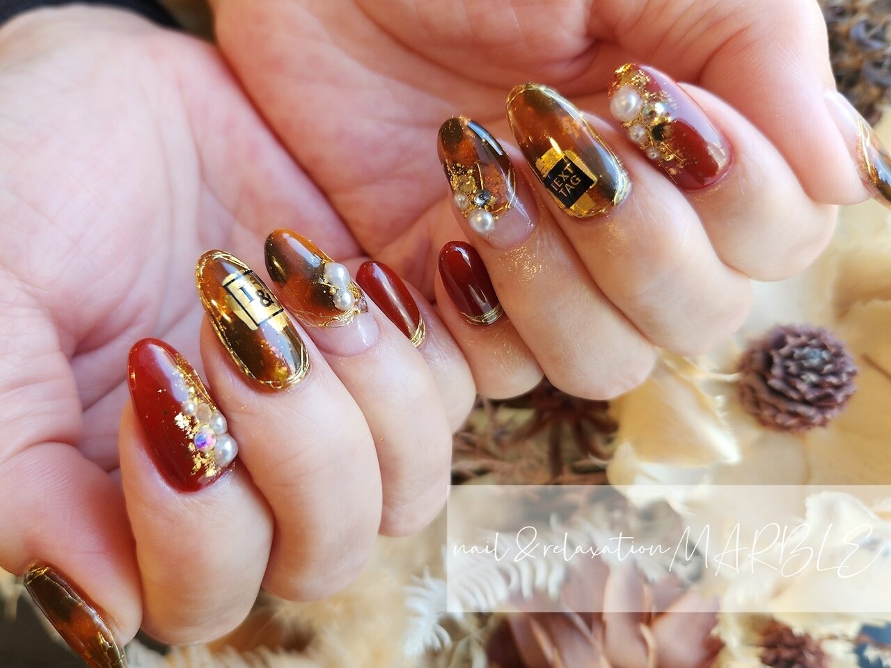 ボルドーべっ甲ニュアンスネイル 赤べっ甲 ゴールド 韓国 ベージュ 秋