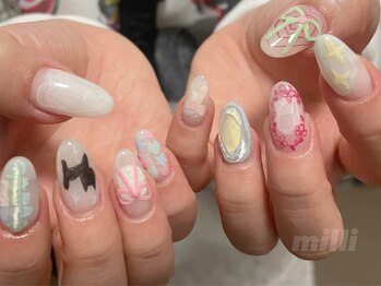 ミリネイルズ(milli nails)/落書きカラフルネイル