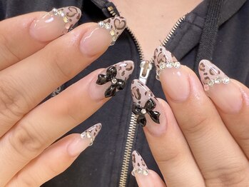 アリュール(Allure)/レオパードフレンチ