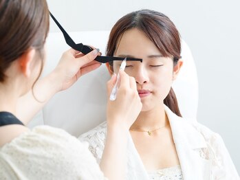 アイルーム 大宮店(eyeroom)の写真/【なりたい目元を実現♪】似合わせ眉は“eyeroom”にお任せ★丁寧なカウンセリング×施術でモチも抜群◎
