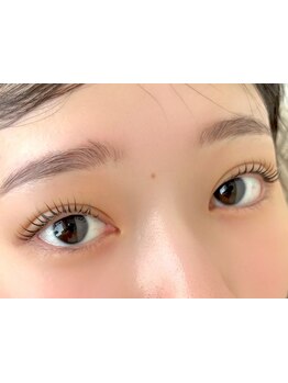 ナチュラル上品な目元にしたい