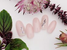 スタンダード アイネイル/ピンクジェルネイル￥11000