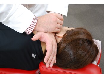 ほねつぎ 府中鍼灸整体院/頸椎（首の骨）矯正