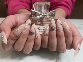 ララネイル(lalanail)/