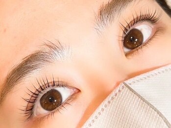 ネイル アンド アイラッシュ ニコニコ(niconico)の写真/ナチュラルだけど好印象な目元には上向きまつげが絶対条件☆何度でもお得に通えるクーポンで可愛いを実現♪