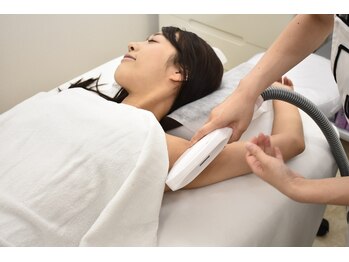 リオンズ 柏駅前店/全身脱毛OKが約1時間で!