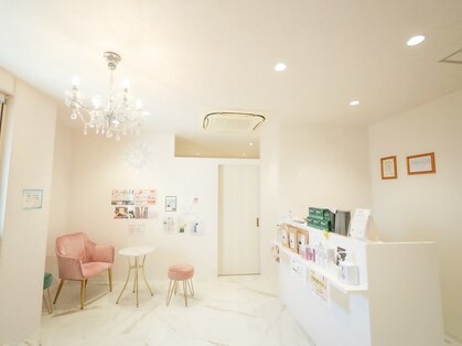 サロンドリュクス(salon de Luxe)の写真