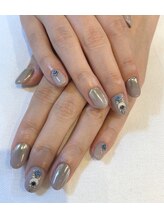 リリフリー(riri Free)/ミラーネイル