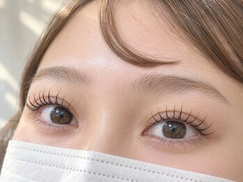 プシュケ(PSYKHE)の写真/“サロン後の仕上がり”が長く続く*自然な綺麗さを引き立てる,カールから立ち上げまで叶う垢抜け目元へ◎