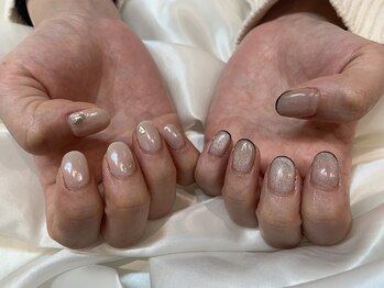 ネイルアンドアイラッシュヴィーナ ゆめタウン廿日市店 (Nail&EyeLash Vina)/アシメネイル