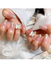 ヴィレーヴ(Vi Reve)/ラメグラデーションネイル