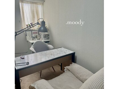 ムーディー(.moody)の写真