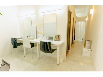 ポーラ アピタ新潟西店(POLA)/エステ後はメイクサービス付き