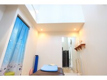 かみひこうき/内観