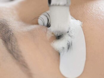 アン フェミン(une FEMIN)/アイシャンプー/渋谷/アイブロウ