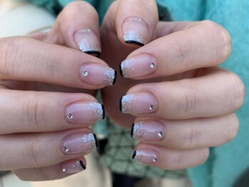 ナンバーネイル 名駅(N° nail)の写真/シンプルだからこそ甘皮ケア/色味/塗り方にこだわり差のつく可愛さを♪メニューが豊富で選びやすい◎