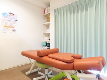コア カイロプラクティック 錦糸町/個室2