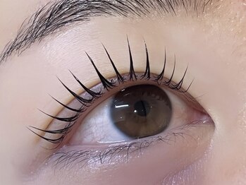 エルレ 銀座並木通り店(ELRe)の写真/SNSで話題の【パリジェンヌラッシュリフト】根元を立ち上げ、自然で美しい次世代まつげパーマ☆彡