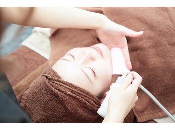 リノレリチア 心斎橋 新町店/全フェイシャルスプレー洗浄付き