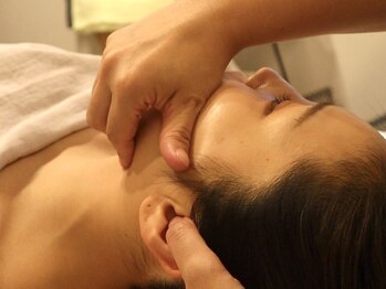 サロン ド マナ 神戸三宮店(salon de MANA)の写真/≪おかげさまで高評いただいております≫小顔になりたい方に感じていただきたい小顔矯正の原点◎