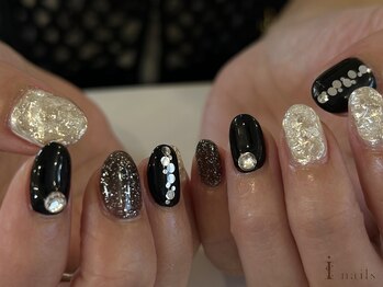 アイネイルズ 吉祥寺店(I nails)/モノトーントレンドホロネイル