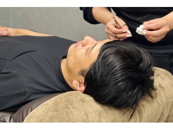 眉毛の匠/大人の落ち着きと凛々しさを纏う