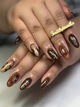フェイスェンネイルズ(FAITHN'NAILS)の写真/お客様の大切な時間を居心地良く♪リラックスできる完全個室で指先を美しく☆パラジェル/フィルイン対応◎