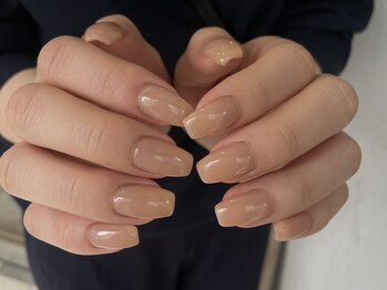 ロミー(Rommy)/シンプルベージュネイル