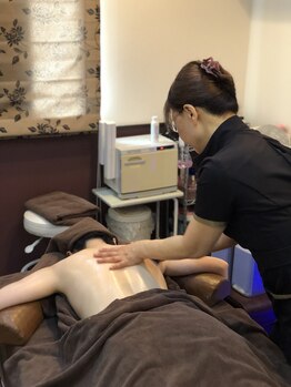 ラクロス(RAKUROSU)/背中リンパマッサージ