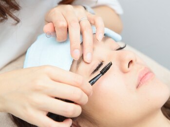 アイラッシュアンドネイル エリアーデ(Eliade)/施術