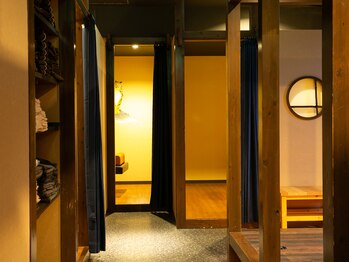 もみ屋 くつろぎ ドン・キホーテ川越東口5F店/広々とした店内